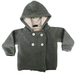 Svetrík s kapucňou